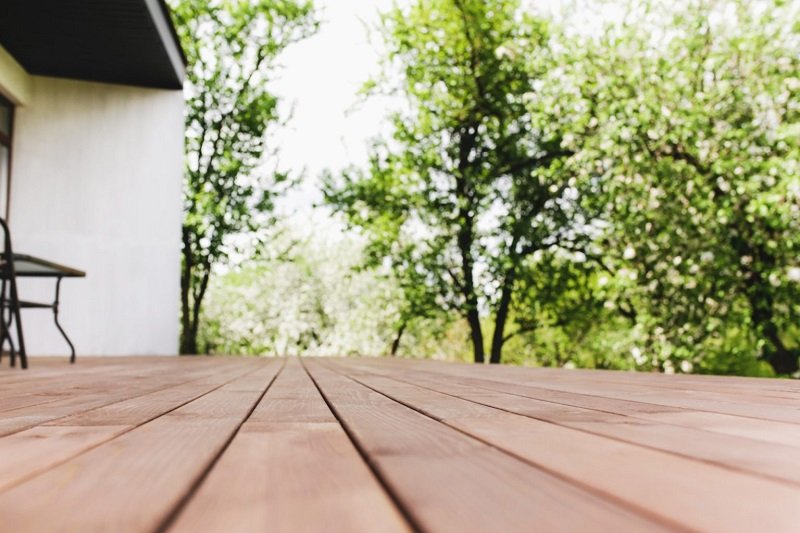 Final tips for a naturally clean & long-lasting deck