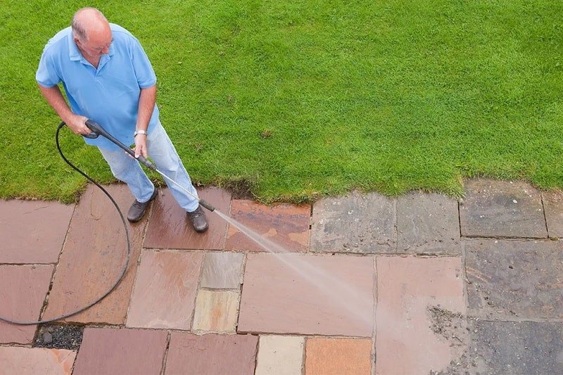 Mistakes to avoid when cleaning patio slabs