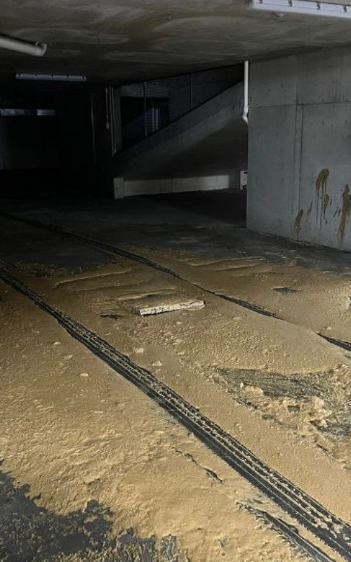 Car park cleaning case 01 before (Bristol)