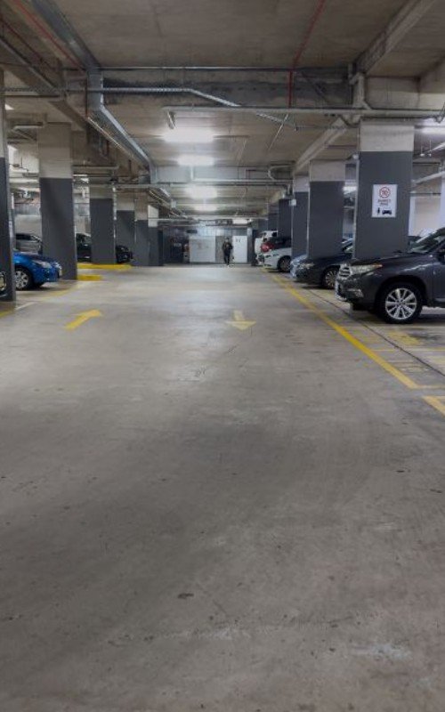 Car park cleaning case 02 before (Bristol)