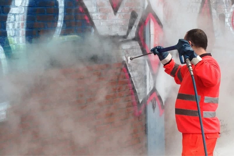 Common mistakes to avoid when cleaning graffiti off brick